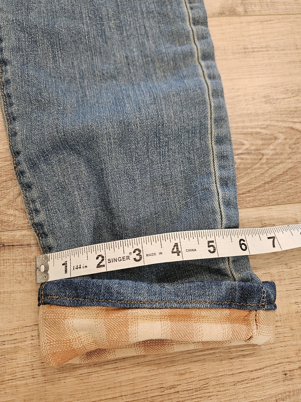 Eddie Bauer Boyfriend Mid Rise Straight Jeans Women's Size 4 Blue Plaid Cuff - Picture 12 of 12
